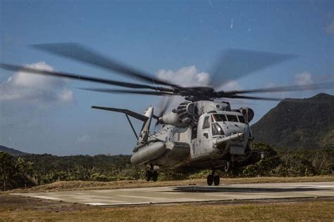 A CH 53E Super Stallion Heavy Lift Helicopter With NARA DVIDS