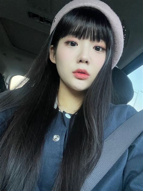 SeoYeon Fromm Update 03 03 23 Chicas Novios