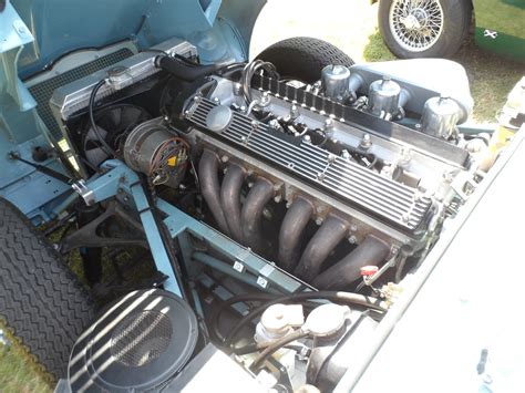 Jaguar E Type Engine Bay Classic Car Meet The Black Bo Flickr