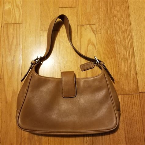 Coach Camel Brown Leather Purse Gem