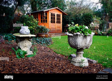 House garden edwardian hi-res stock photography and images - Alamy