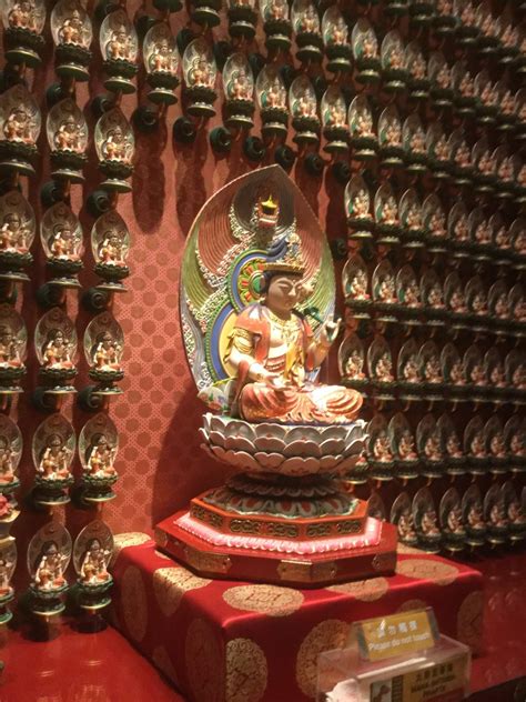 Buddha Tooth Relic Temple And Museum