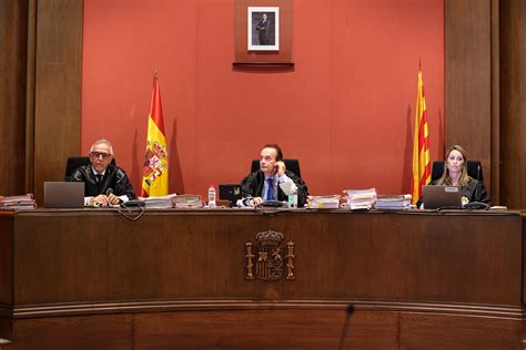 La Fiscal A No Se F A Del Tribunal Que Juzga A La Mesa Del Parlament