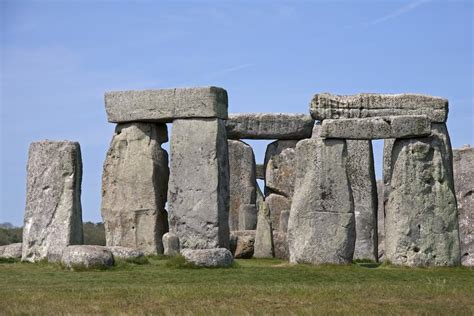 Sarsen stones of Stonehenge are built of a nearly indestructible sandstone