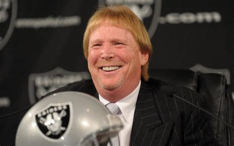 Owner Mark Davis: Oakland is on its 'last chance' to keep Raiders ...