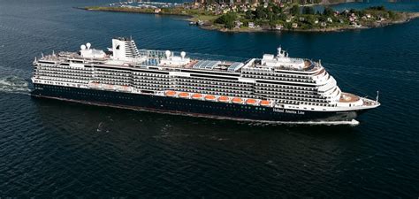 Holland America Cruise Line - Ships, Destinations, Dining [2020]