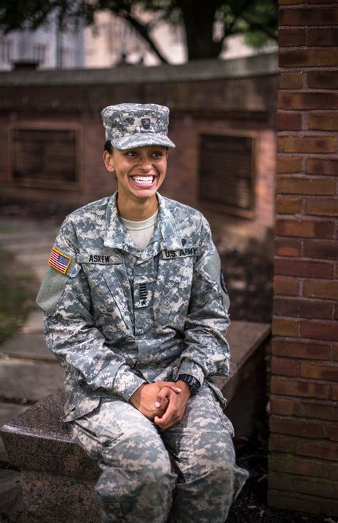 West Point Cadet Simone Askew Breaks A Racial And Gender Barrier