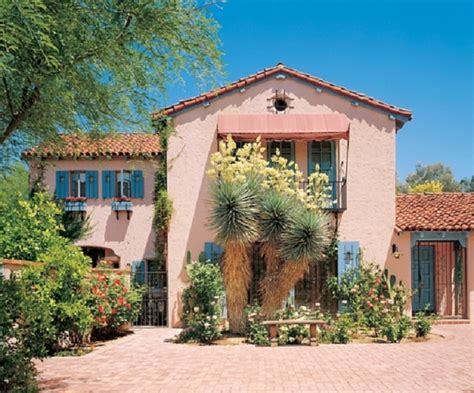 At Home with Linda Ronstadt: Linda Ronstadt in Tucson: The Singer's ...