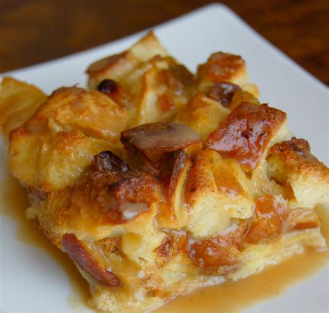 Healthy And Gourmet Rum And Raisin Bread Pudding With Rum Sauce