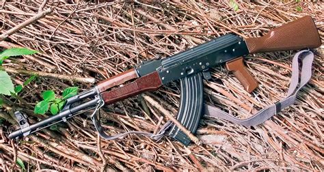 Unbekannte Varianten der AK-47 aus aller Welt (FOTOS) - Russia Beyond DE