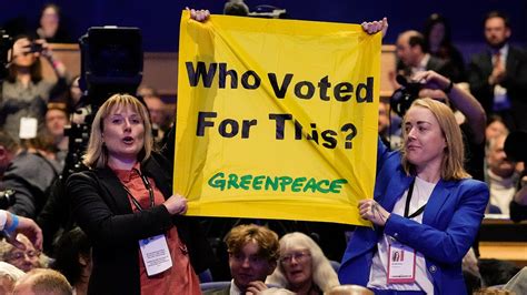 Greenpeace Protesters Disrupt Uk Prime Minister Liz Truss Speech With