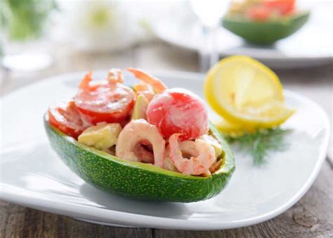 Aguacates Rellenos De Gambas Receta F Cil Y Sana Pequerecetas