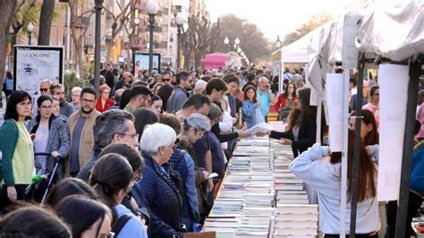 Sant Jordi S Cultura I S Amor I Amb Aix Tot S Possible