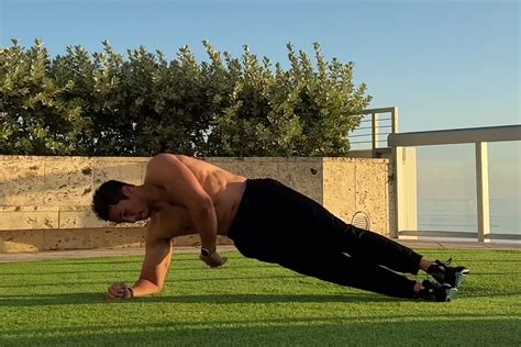 7-Day Beginner Ab Challenge to Build Core Strength and Six-Packs