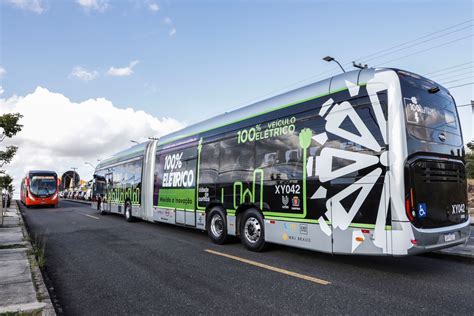 BYD e Marcopolo testarão ônibus articulado elétrico em Curitiba Technibus