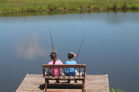 Get the Gone Fishin’ Sign Ready! | Flaxie Packs