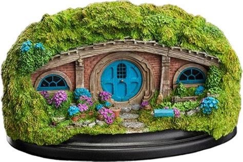 The Hobbit An Unexpected Journey Statue 36 Bagshot Row 6 Cm • Pris