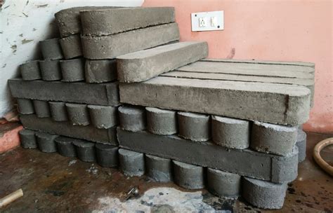 Outdoor Road Cement Kilometer Stone For Landscaping Weight 5 10 Kg