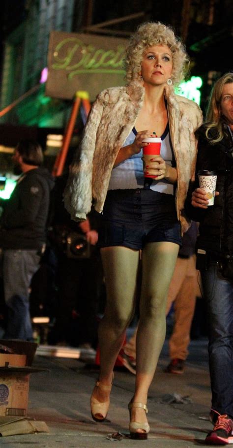 Maggie Gyllenhaal On The Set Of The Deuce In Ny 11 03 15 R Celebsgettingcoffee