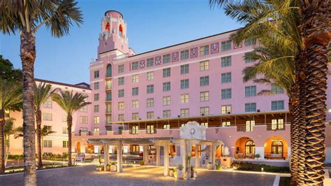 Historic Vinoy hotel re-establishes itself as a Tampa Bay icon - Axios ...