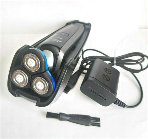 Philips Norelco Arcitec Rq10 1050x Men S Shaver Rechargeable Trimmer Built In Ebay