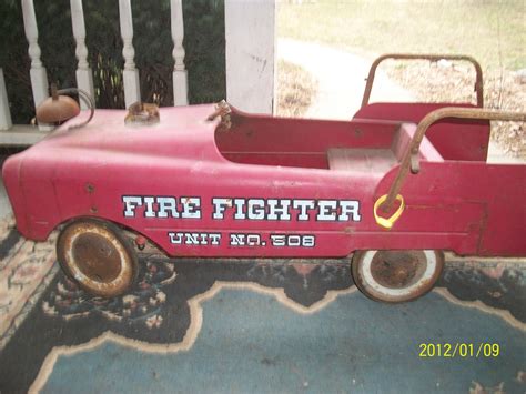 ANTIQUE VINTAGE FIRE TRUCK PEDAL CAR For Sale | Antiques.com | Classifieds