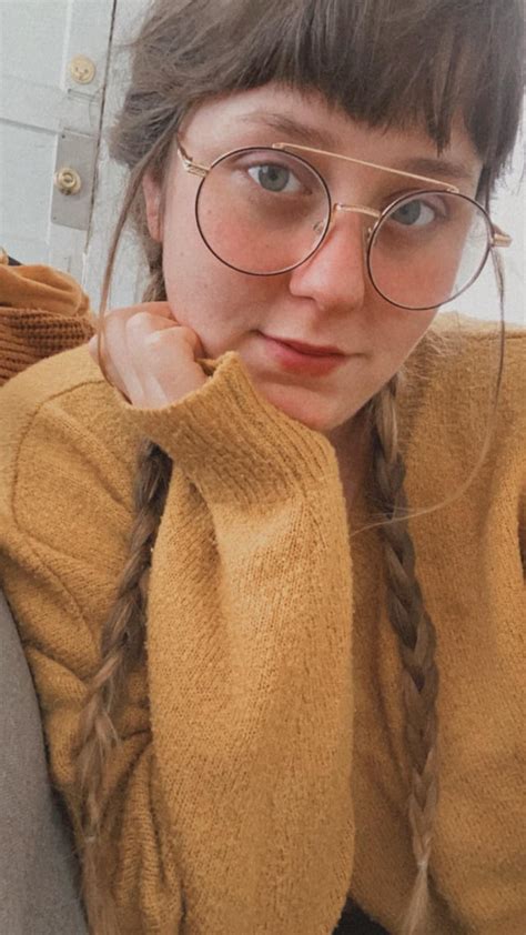 Feeling Cute 💛 Rgirlswithglasses