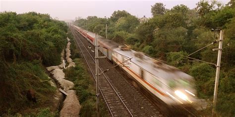 130 Kmph On Golden Quadrilateral Diagonals By March 2021 Indian Railways Sets Itself A Stiff