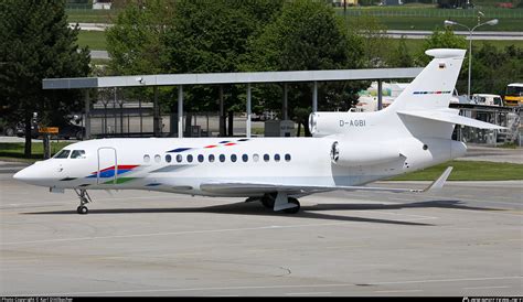 D AGBI Volkswagen Air Service Dassault Falcon 7X Photo By Karl