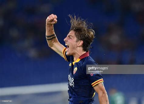 Nicolo Zaniolo of AS Roma celebrates after scoring goal 3-0 during... | As roma, Roma, Celebrities