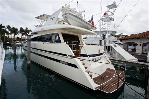 65 Azimut 1996 The Delphi For Sale In Miami Florida Us Denison