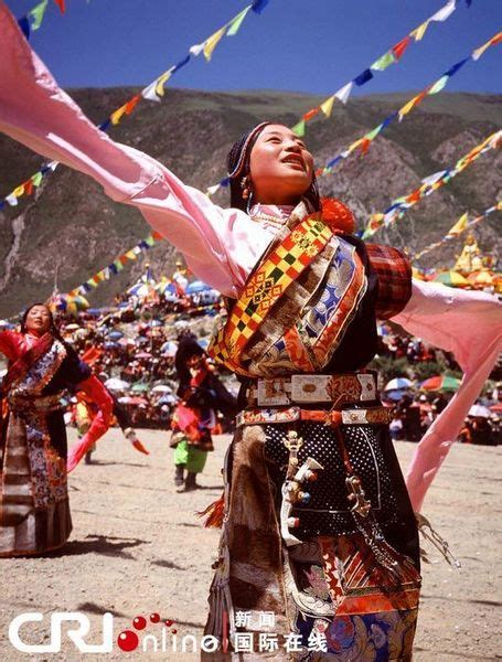 Tibetan Girls Dancing Girl Dancing Beautiful Dresses Style