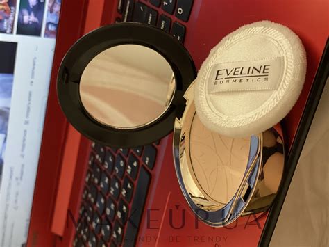 Eveline Cosmetics Celebrities Beauty Powder - Минеральная компактная ...