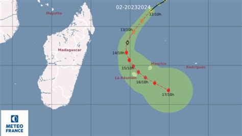 Selon M T O France Le Futur Cyclone Belal Devrait Passer Au Plus Pr S