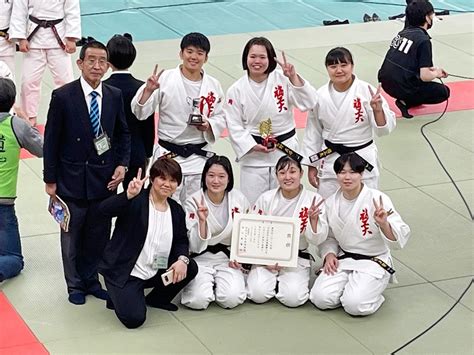 女子柔道部 2023年全日本学生柔道優勝大会女子3人制の部 第3位入賞！ ｜トピックス｜新着情報｜福岡工業大学