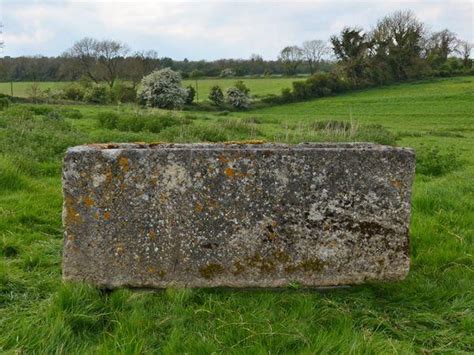 An 18th century stone trough | BADA