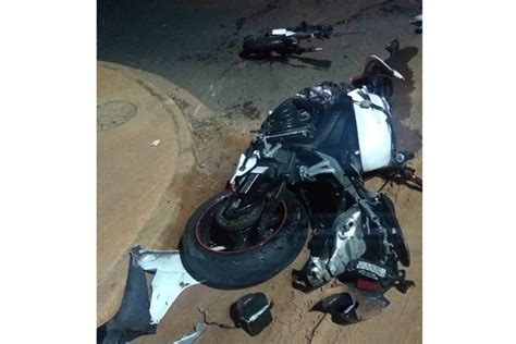 Motociclista Morre Em Batida No Poste Na Avenida Presidente Vargas