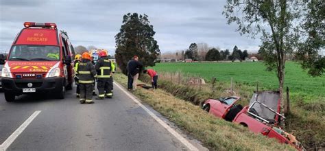 Frutillar Tres Lesionados Deja El Volcamiento De Una Camioneta En Tegualda