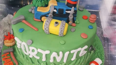 The Best Fortnite Cakes Youll Ever See Youtube