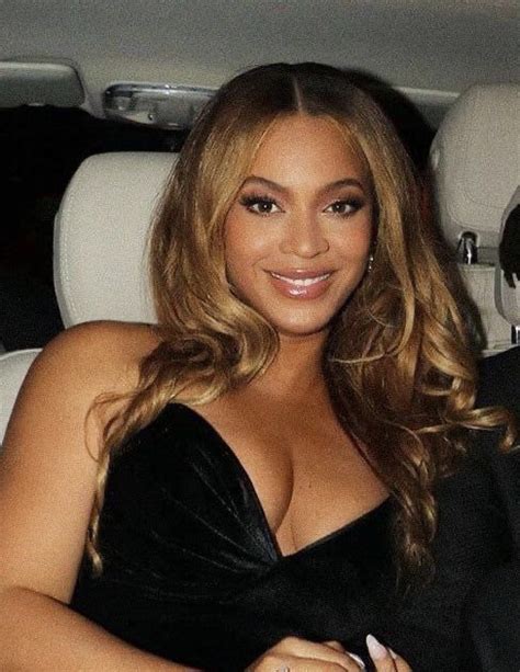 Beyoncé Press Fan Account on Twitter HalleBailey opens up