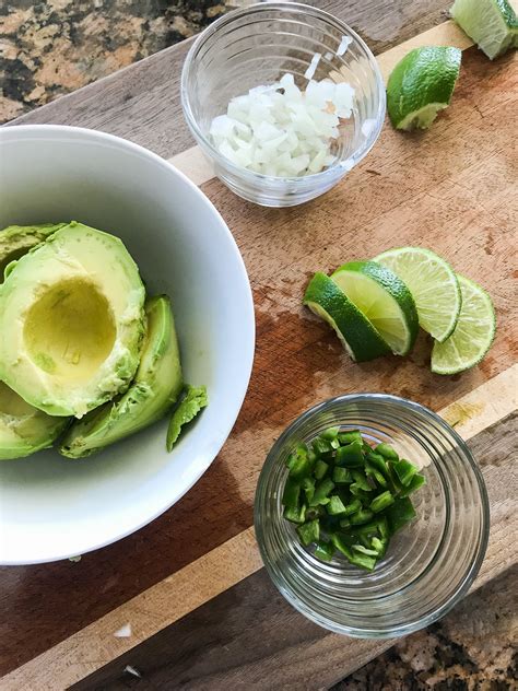 Chipotle Guacamole Copycat Recipe Popsugar Food