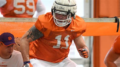 Freshmen D Linemen Dominant In Their Debut The Clemson Insider