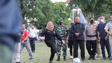 Sepakbola Wanita Meriahkan HUT Ke 77 Kemerdekaan RI Di Sleman