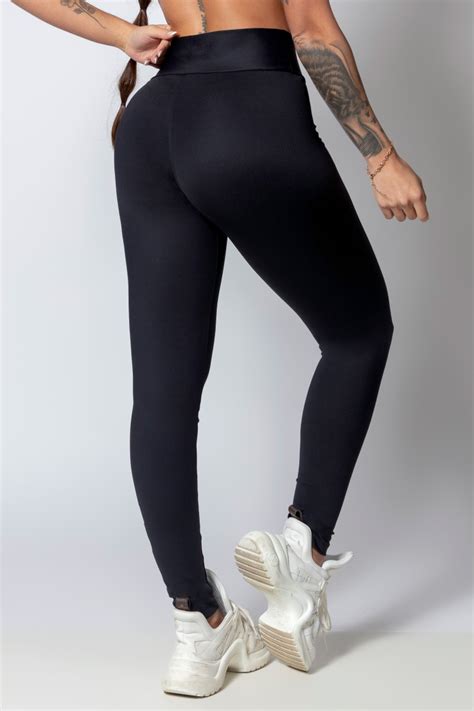 Hipkini Legging Sporty Style Preta Com Silk Lateral 33330265 Hipkini