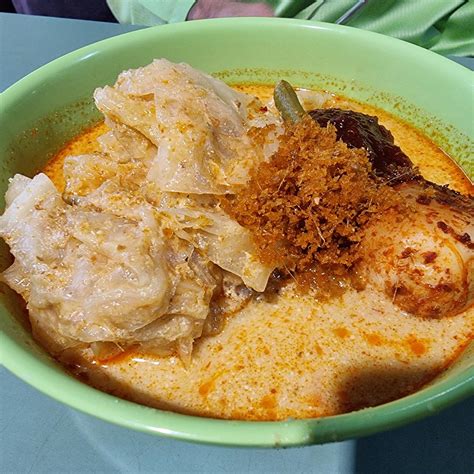 Lontong At Warong Wak Ana Halal Tag Singapore