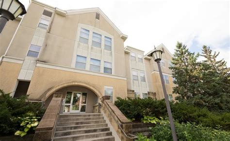 On-Campus Apartments | Housing | Hamline University - Minnesota