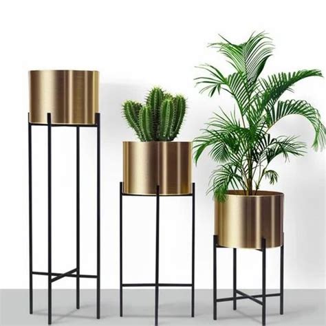 Metal Planters Metal Flower Pot Manufacturer From Moradabad