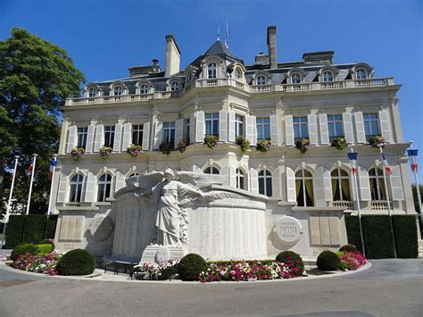 H Tel De Ville Ancien H Tel Auban Mo T Pernay Pa Monumentum