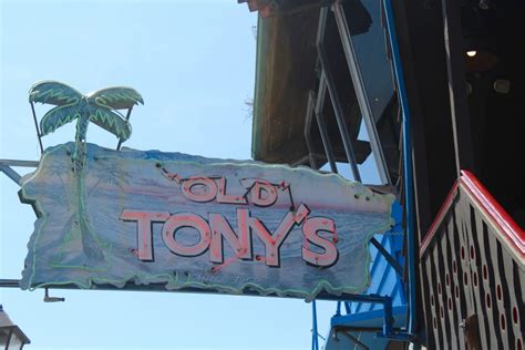 Redondo_2017_Old.Tony's - Pier Fishing in California