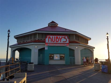 Rubys Diner Restaurant 1 Main St 1 Huntington Beach Ca 92648 Usa